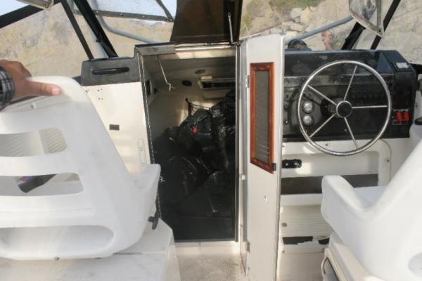 abandoned-boat-beached-at-california-park-contained-2400-pounds-of-marijuana