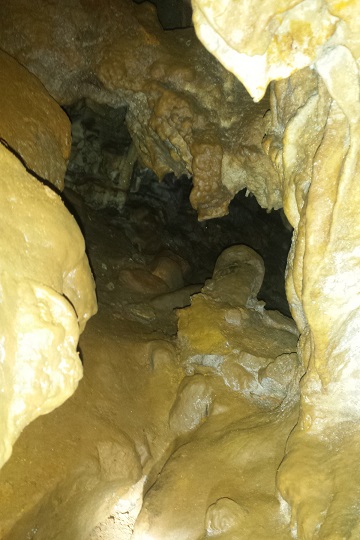 Parbat Cave